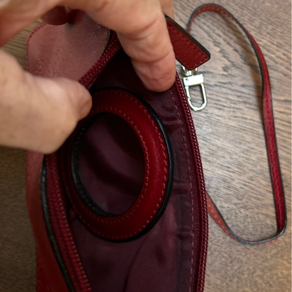 Genuine Leather mini wallet/clutch/w detachable strap and attached mirror. 4x7.5 - Picture 4 of 5